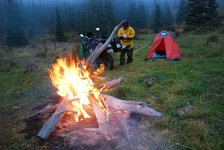 Illustration for article titled How to Pick the Right Shelter for Motocamping